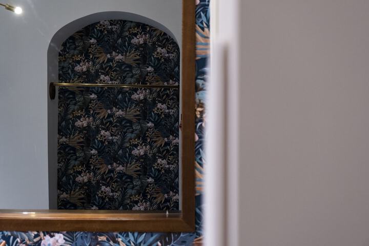 Room 33 of 130