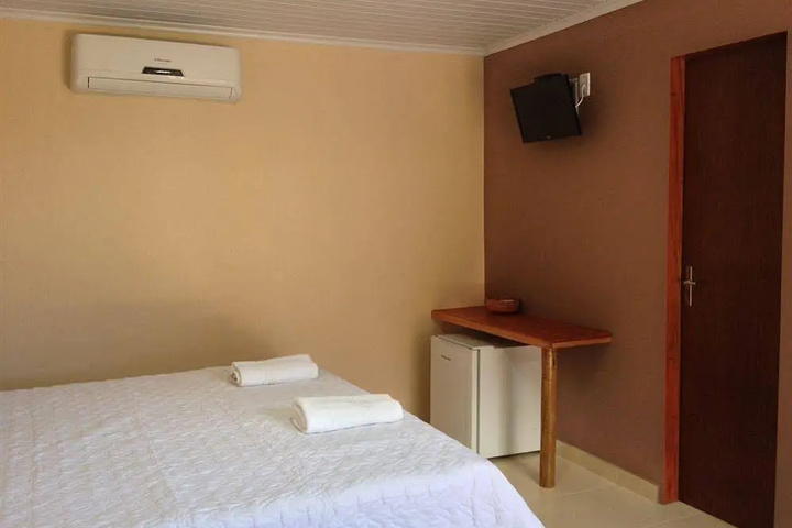 Room 2 of 19