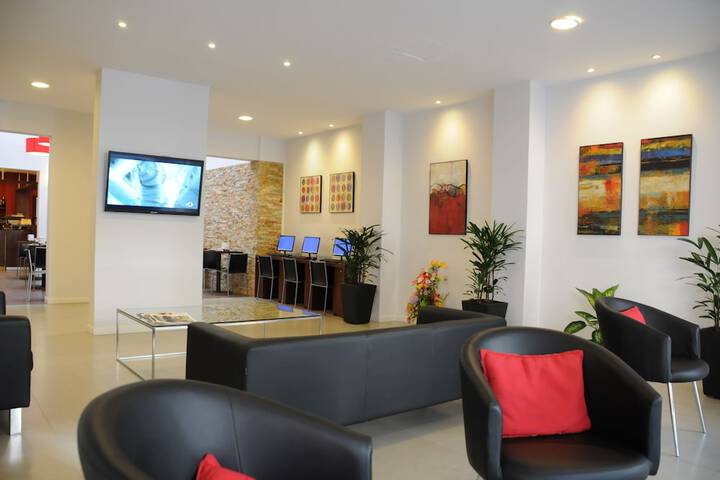 Guest Lobby