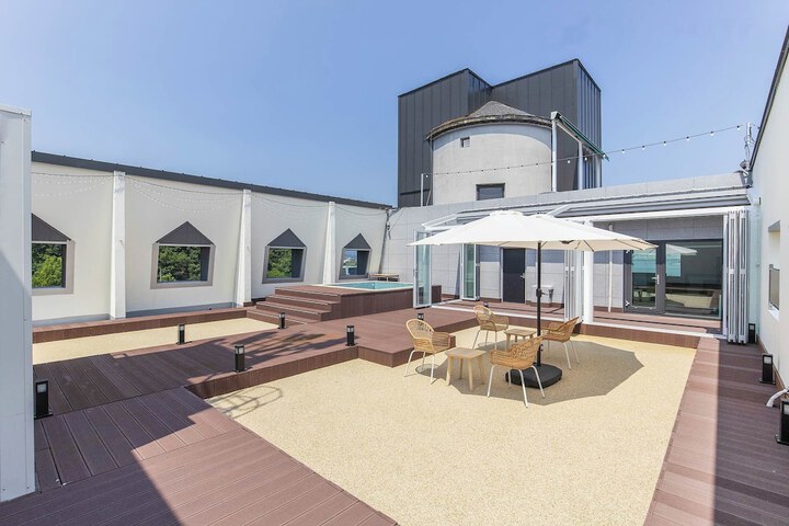 Terrace/Patio 51 of 82