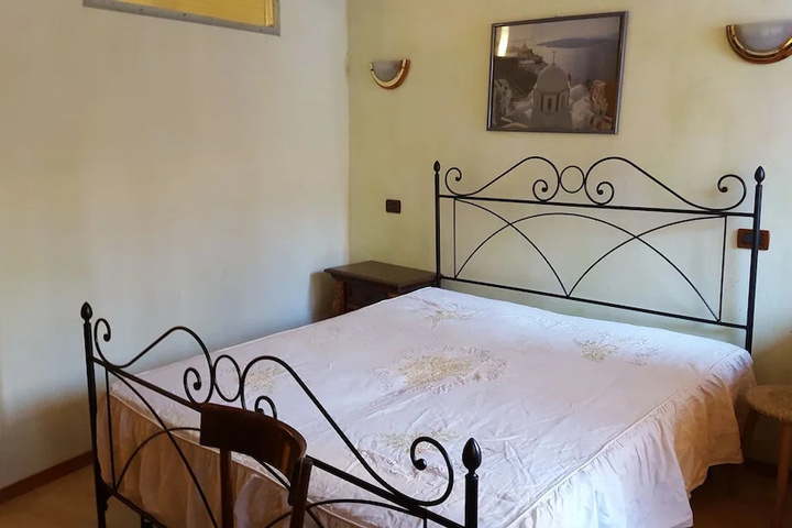 Room 3 of 17