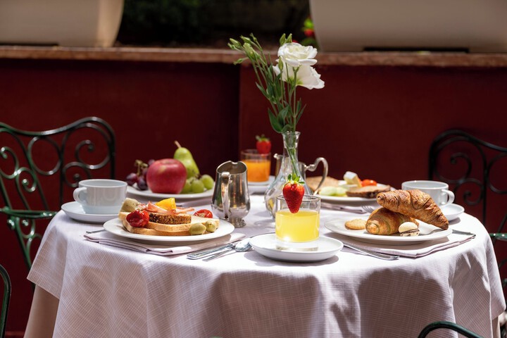 Breakfast/Coffee Service 33 of 48