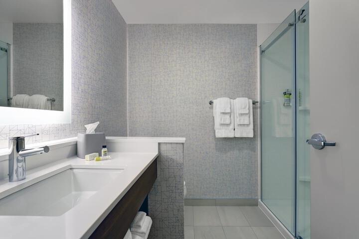1 King Bed Accessible Bathtub Communications (16 of 17)