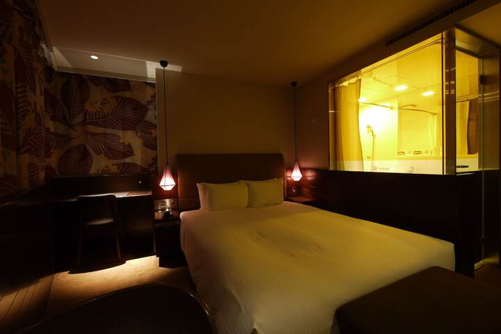 Room 16 of 43