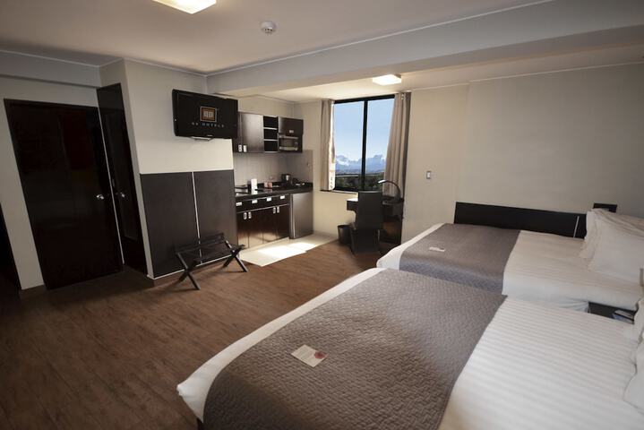 Room 9 of 36