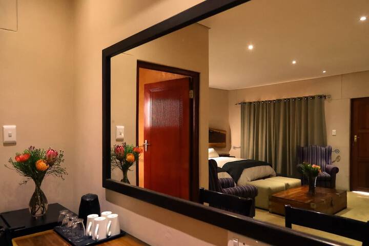 Room 13 of 37