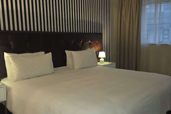 Room 12 of 25
