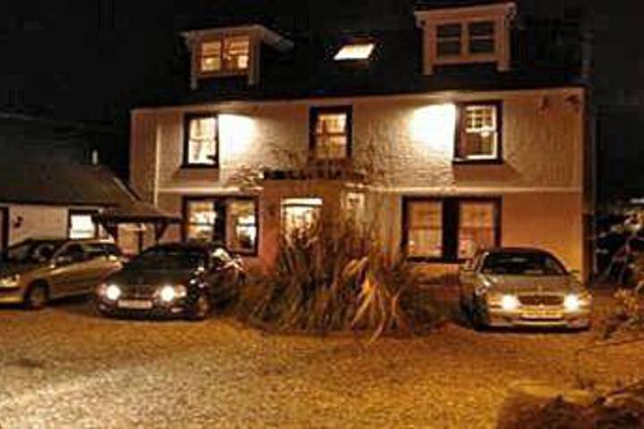 Muirhouse Lodge Country Hotel