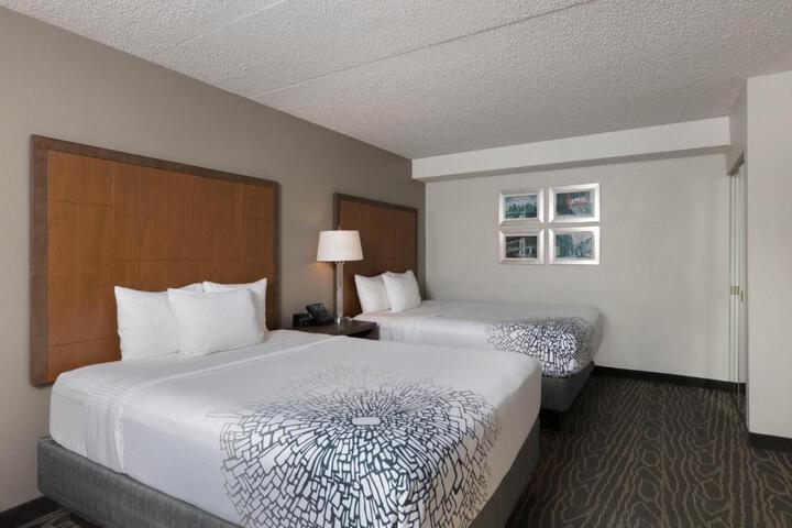 1 King Bed 1 Bedroom Suite (5 of 9)