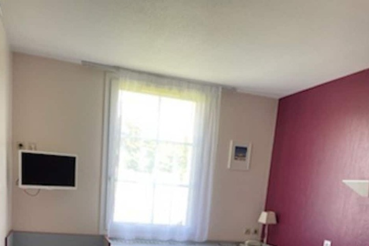Room 20 of 68