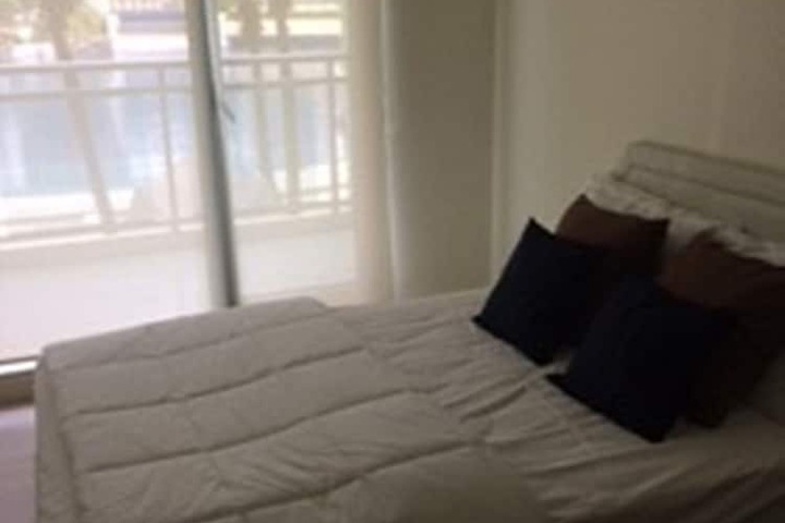 Room 2 of 11