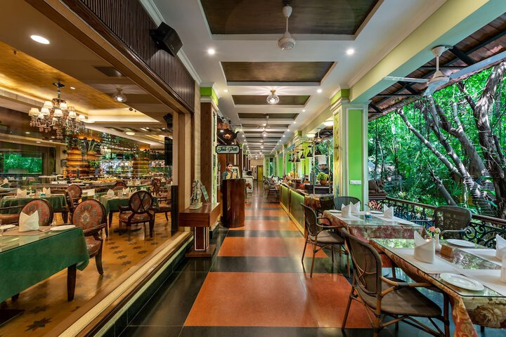 Dining 50 of 81