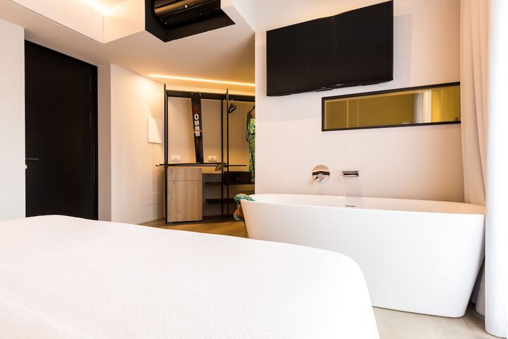 Room 20 of 119