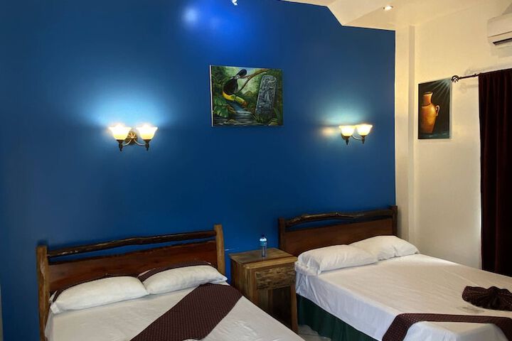 Room 7 of 65
