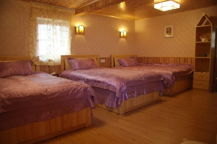 Room 2 of 19