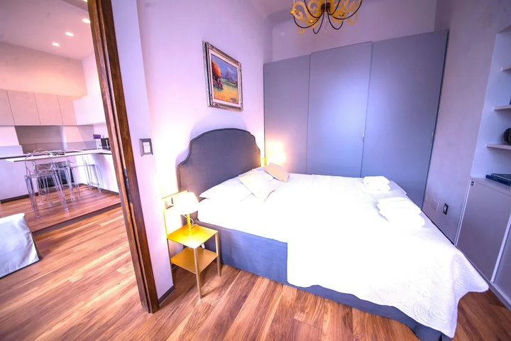 Room 5 of 13