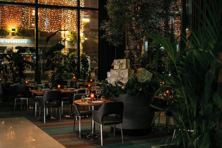 Dining 162 of 260