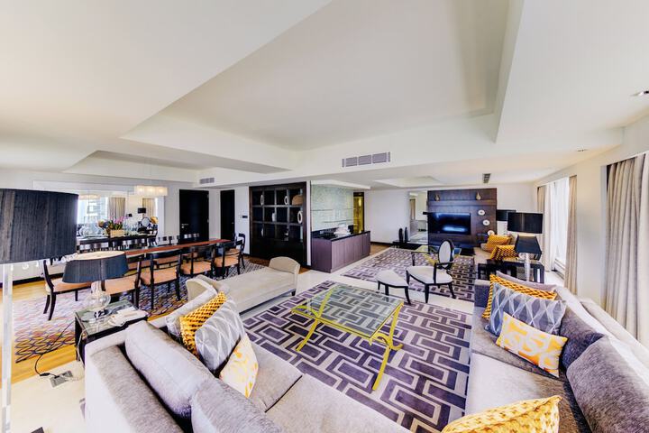 Room 42 of 130
