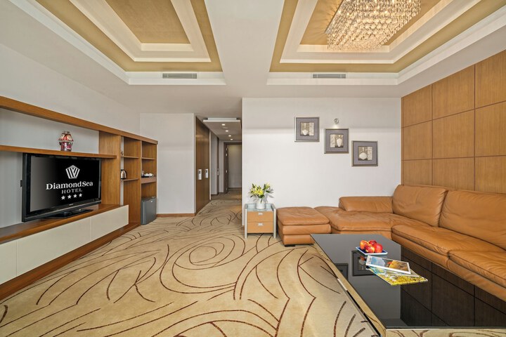 Room 26 of 105