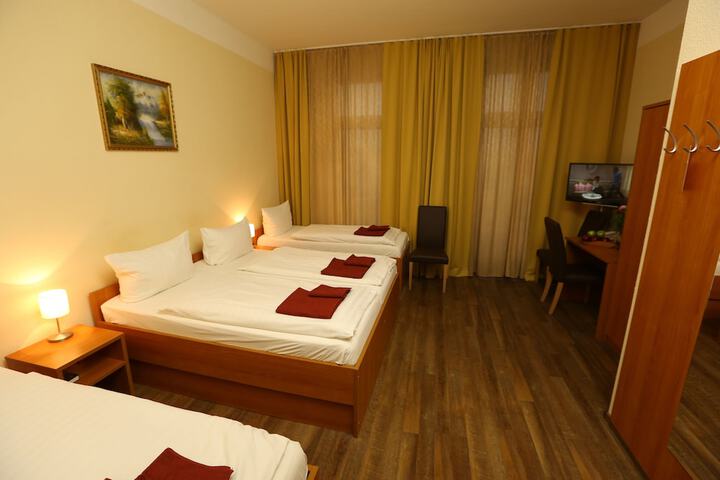 Room 26 of 60