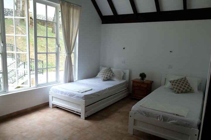 Room 11 of 26