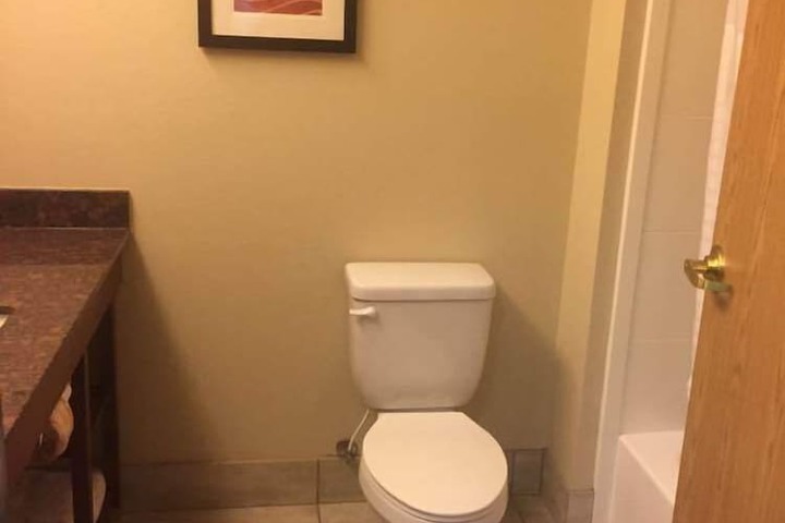 Room 32 of 50