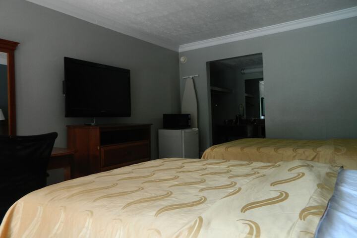 Standard Double Room (6 of 6)