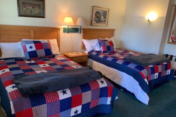 Room 32 of 35