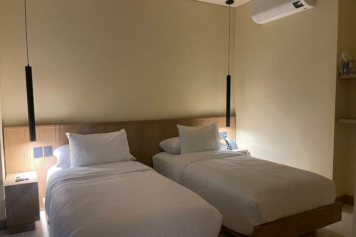 Room 10 of 45