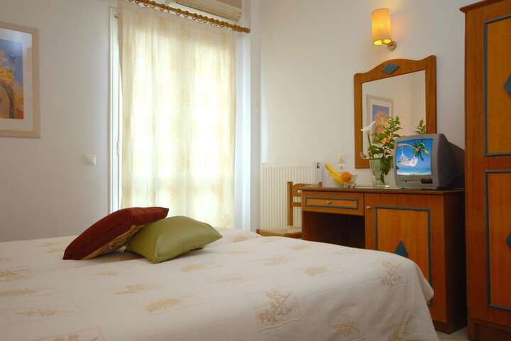 Room 7 of 30