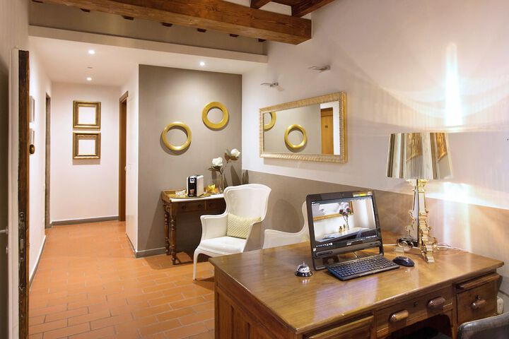 Hotel Interior 3 of 97