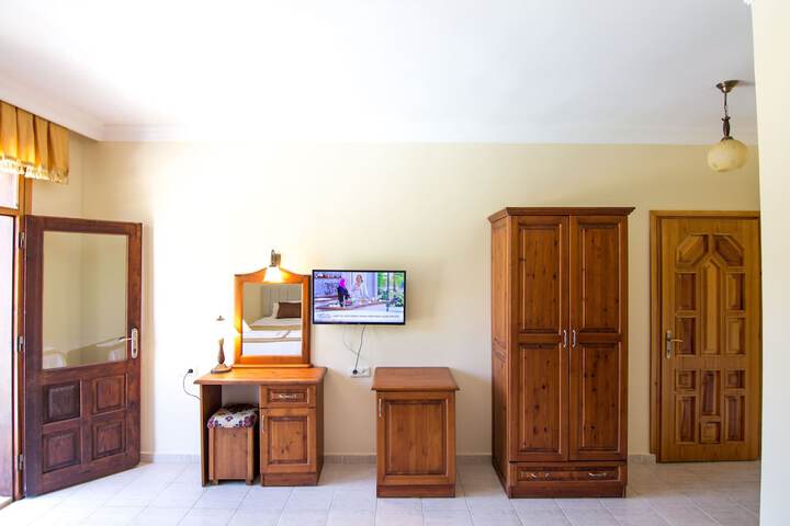 Room 18 of 60