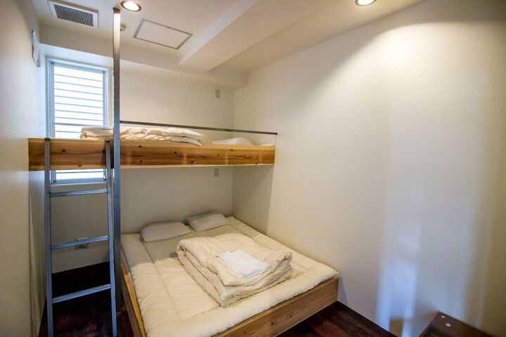 Room 10 of 88