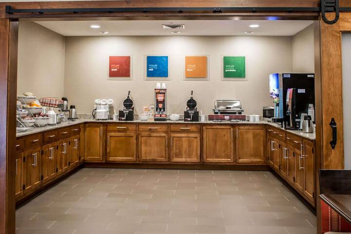 Breakfast area