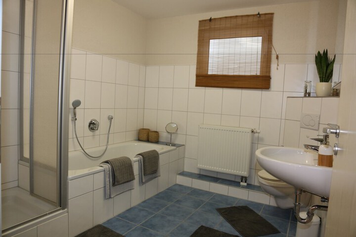 Room 13 of 18