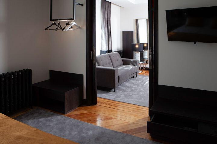 Room 48 of 85