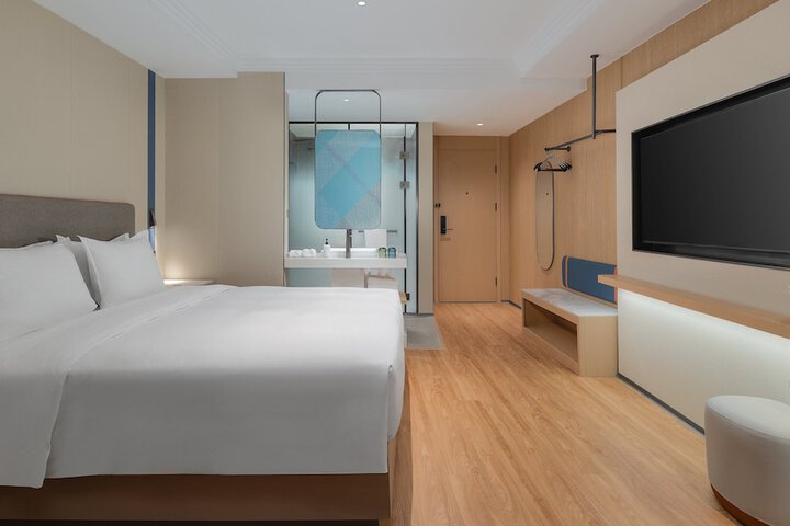 Room 6 of 57