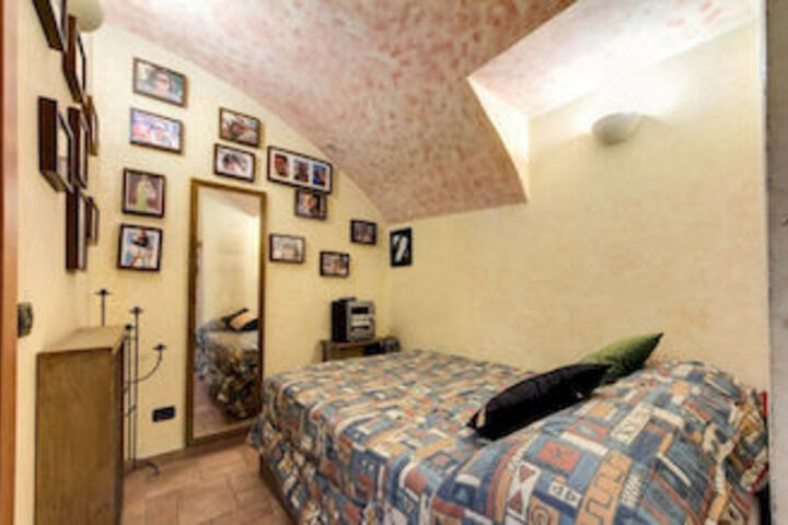 Room 99 of 168