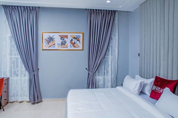 Room 16 of 30