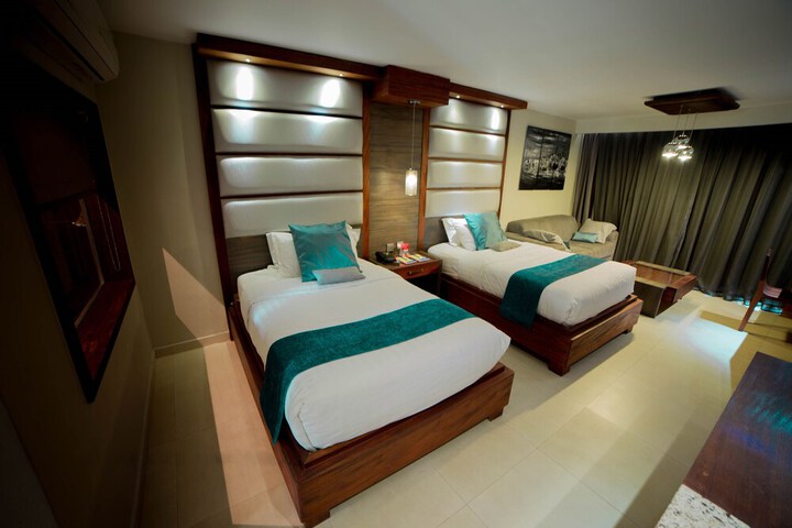 Room 7 of 117