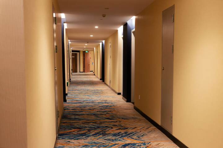 Ballroom/Hall 43 of 54