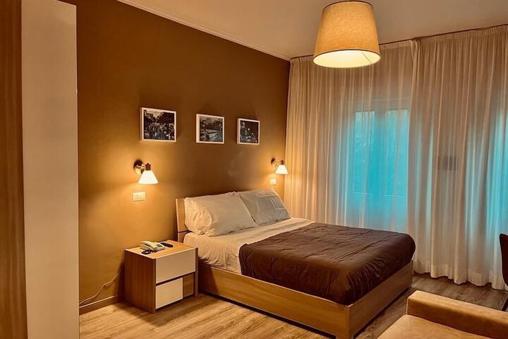 Room 17 of 87