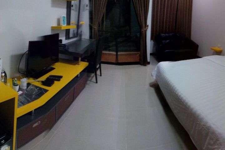 Room 4 of 31