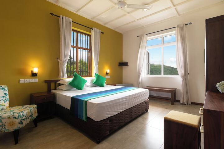 Room 2 of 23