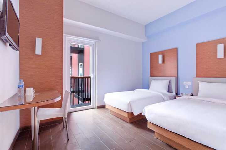 Room 7 of 31