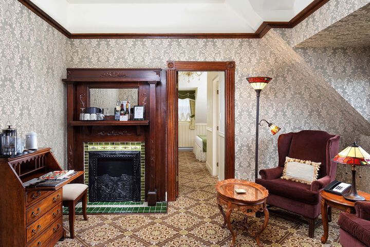 Room 10 of 78