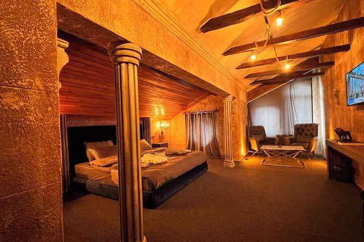 Room 41 of 71