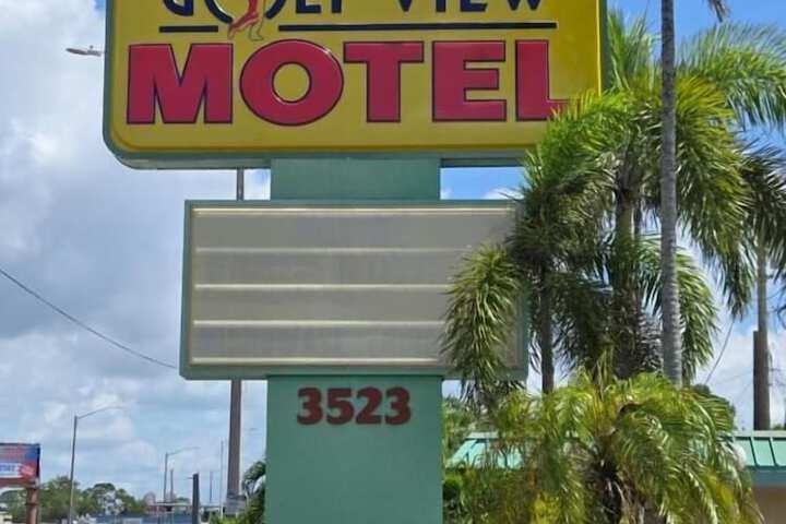 Hotel 7 of 8