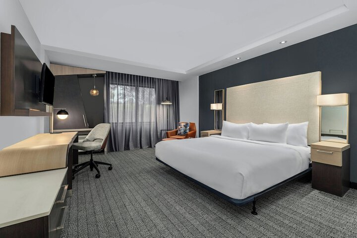 Room 14 of 73