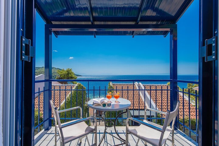 Terrace/Patio 44 of 143